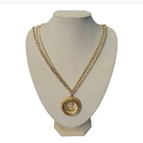 Rare Vintage Large Cameo Encircled Gold Diamond Cut Finish Multi Chain Necklace - Picture 2 of 9